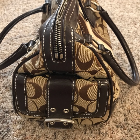 Small Coach bag - Picture 4 of 7